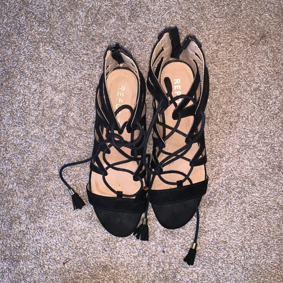 Wedged sandals - Picture 2 of 4